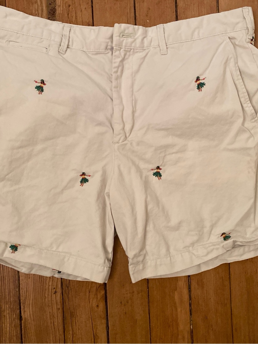 Men’s embroidered cotton shorts Hulu girl